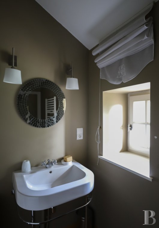 A chateau affiliated with Burgundy's greatest vineyards and permaculture to the south of Beaune - photo  n°34
